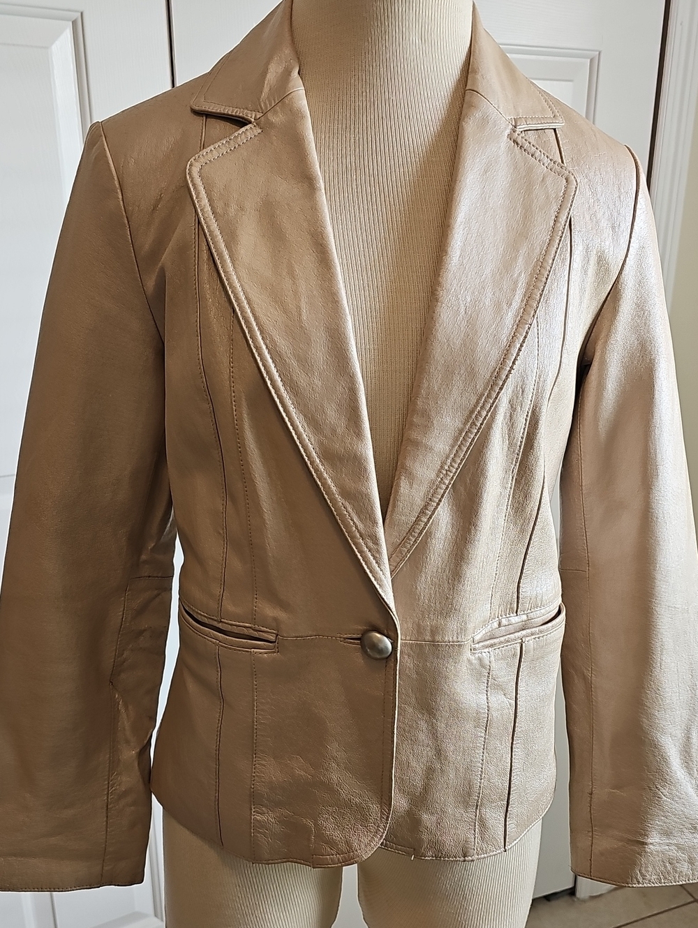Worthington Nappa Leather Blazer Womens Size S Tan Beige Single Button Jacket